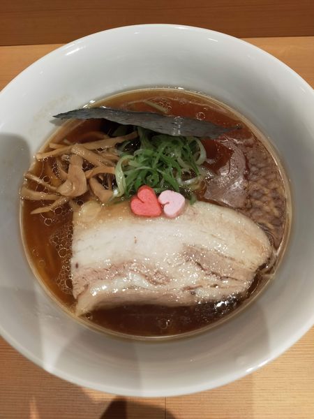 「醤油らぁ麺」@らぁ麺 恋泥棒の写真