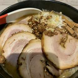 限定焦がし味噌ラーメン　麺大盛り　チャーシュー
