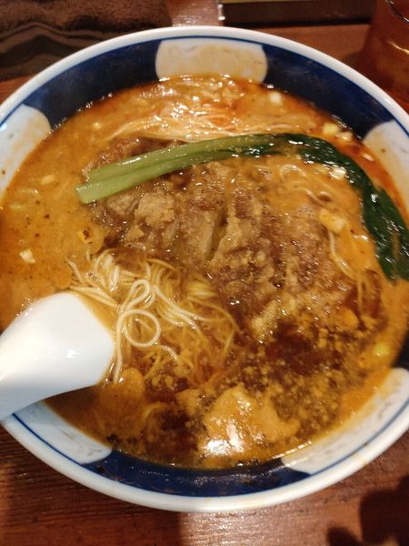 「四川担々麺」@支那麺 はしご 入船店の写真