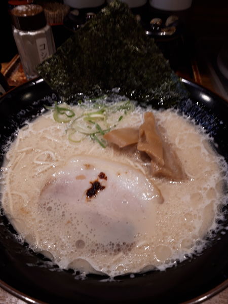 「博多ラーメン」@家系ラーメン 壱角家 青物横丁店の写真