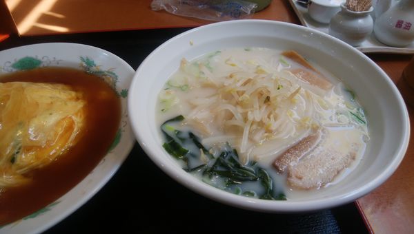 「豚骨ラーメン」@吉香楼 朝倉店の写真