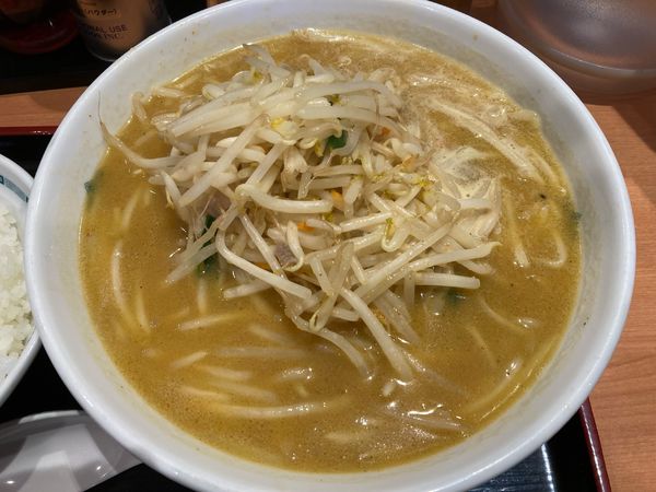 「味噌ラーメン+半ライス 690円」@日高屋 東大島駅前店の写真