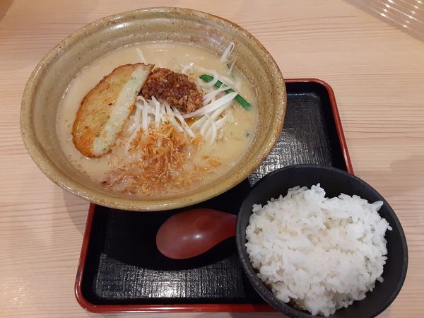 「九州味噌ラーメン　替え玉　小ライス」@味噌蔵 麺四朗 知立店の写真