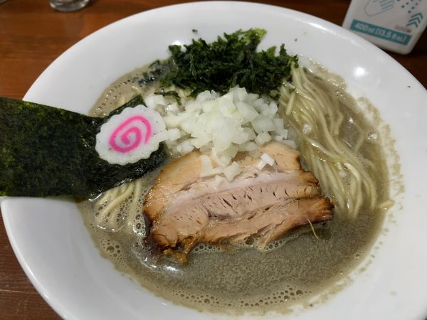 「【限定】2段仕込みの煮干中華蕎麦」@中華蕎麦 萌芽の写真