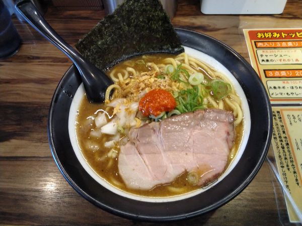 「限定：煮干味噌豚骨900円」@豚骨醤油らーめん 誠屋 八幡山本店の写真