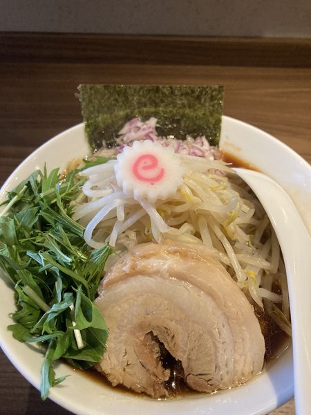 「黒醤油大盛¥950」@ヤマネコ軒の写真