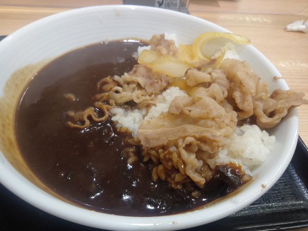 「牛カレー　５６９円」@吉野家 北千住本町商店街店の写真