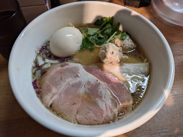 「特製貝と牛の中華そば(醤油)」@貝そばもぉむの写真