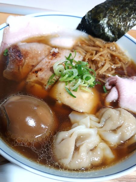 「特製醤油らーめん」@らーめん亭 ひなり竜王の写真