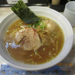 味玉醬油らーめん 680円