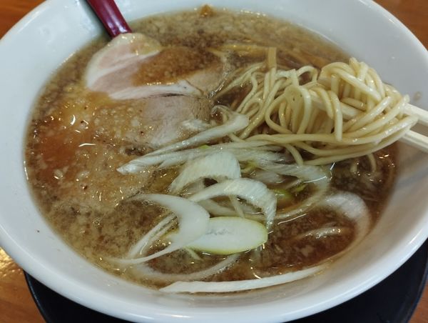 「らーめん(醤油・こってり)(770)」@麺屋 登夢道 茅ヶ崎本店の写真