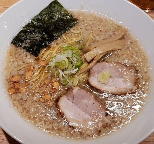 「背脂ラーメン ７５０円」@ふる川食堂の写真
