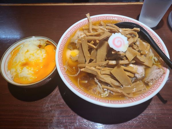 「メンマチャーシュー月見中華そば」@中華そば えもとの写真