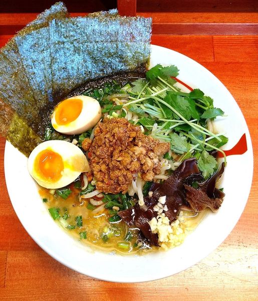 「(裏) 台湾タンメンモドキ750円＋味玉・海苔」@らーめん・油そば 笑びすの写真