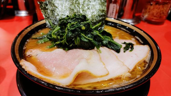 「チャーシューメン大・ほうれん草 ￥1,250」@環2家 川崎店の写真