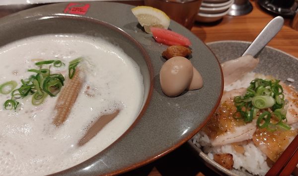 「鶏白湯ラーメン&炙り鶏丼」@RAMEN FACTORY TORISETSUの写真