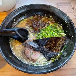 とんこつラーメン