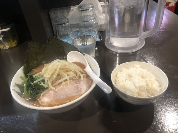 「辛味噌ラーメン(並)＋ライス」@RAMEN TATSUの写真