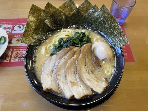 「肉たまのりラーメン」@ライスとらーめん立川家 いせさき店の写真