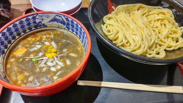 「濃厚煮干しつけ麺」@三田製麺所 イオンモール座間店の写真