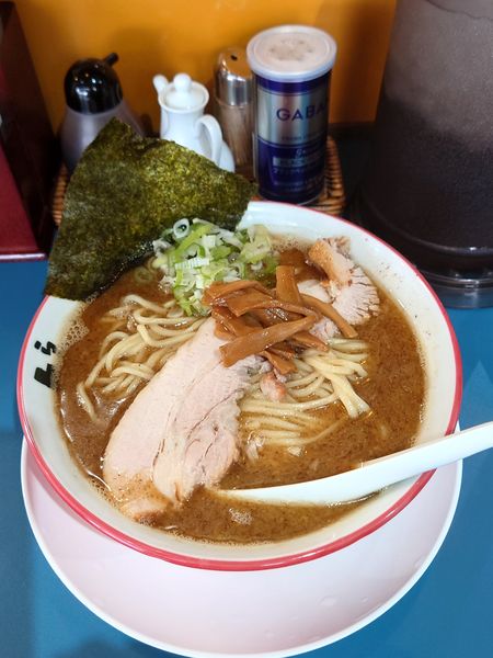 「よし丸らーめん」@らーめん よし丸の写真