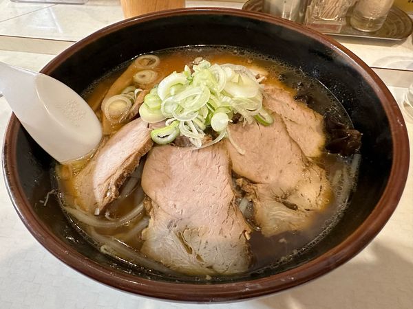 「チャーシュー麺（醤油）¥1,100」@ラーメン屋 福八 東札幌店の写真