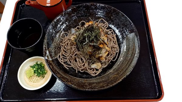「なめこおろし蕎麦」@ひるぜん蕎麦 山楽 益田店の写真