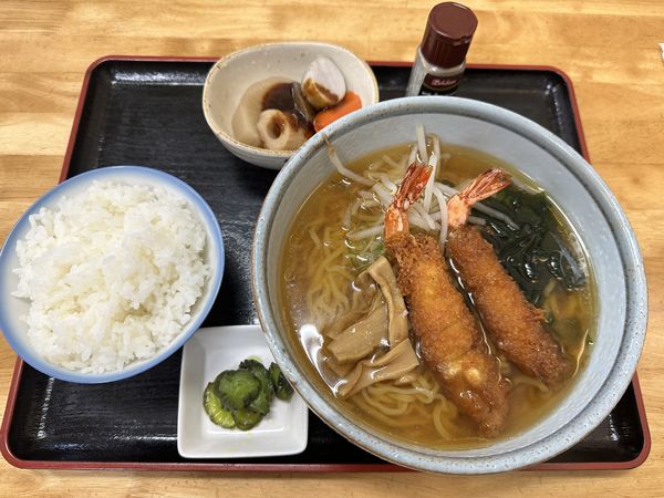 「海老ラーメン定食950円」@バンベールの写真