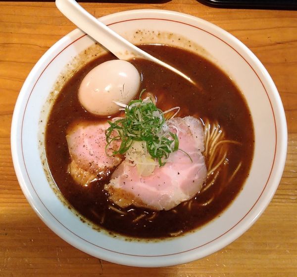 「源玄ブラックSoba＋味玉＋和え玉(醤油･ブラック)」@麺処 源玄の写真