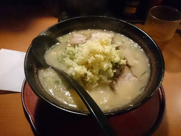 「豚骨醤油らーめん」@笑楽の写真