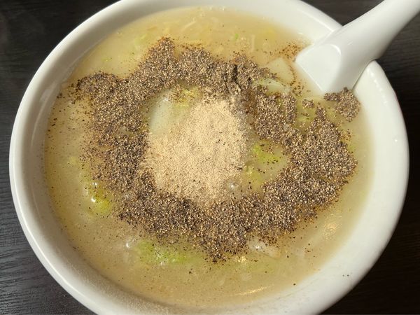 「胡椒湯麺」@萬福飯店 新丸子店の写真