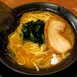 豚骨ラーメン（醤油）