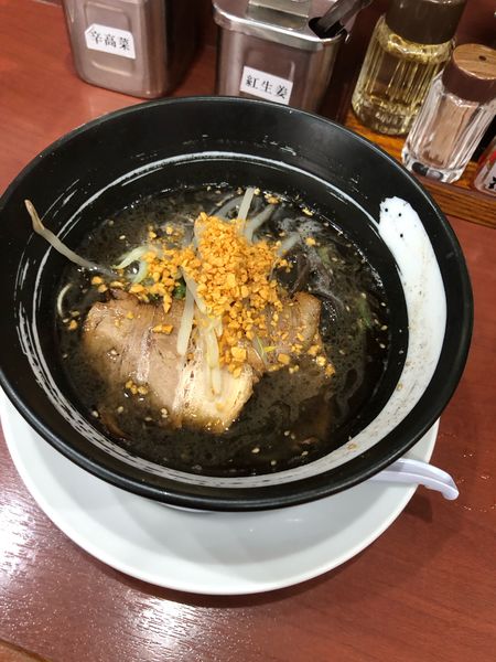 「黒730円」@豚骨らーめん 豚味の写真