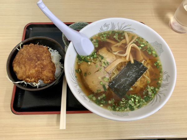 「Ｃセット(ちびソースカツ丼＋ラーメン)750円」@松島軒の写真