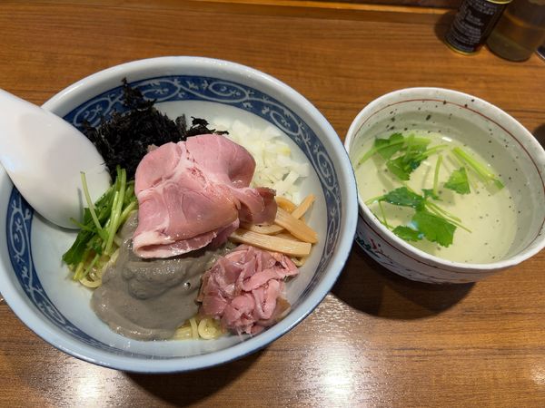 「煮干し油そば」@寿製麺よしかわ 川越店の写真