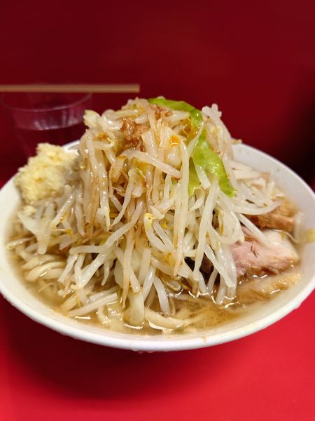 「小豚　野菜  ニンニク　カラメ」@ラーメン二郎 三田本店の写真