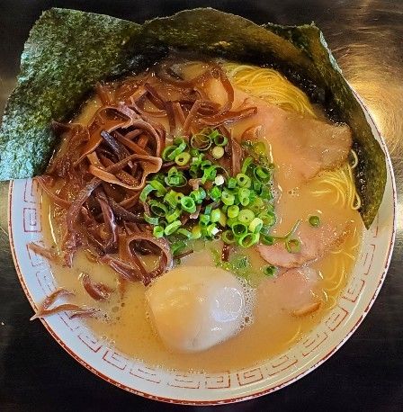 「特性長浜ラーメン」@博多長浜らーめん 六角堂の写真