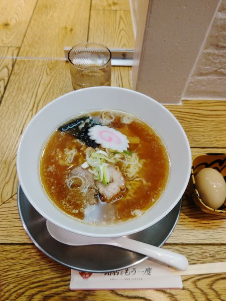 「極上煮干しラーメン(ミックス)+味付け煮玉子」@支那そば 勝丸 新横浜ラーメン博物館の写真