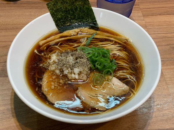 「ブラックらーめん」@らーめん にじいろの写真