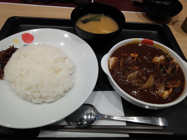「ごろごろ煮込みチキンカレー　６３０円」@松屋 北千住店（マイカリー食堂併設）の写真