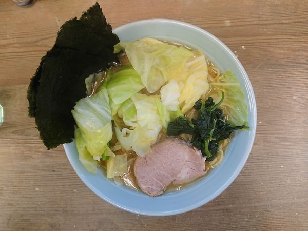「キャベツ盛りラーメン（並）」@横浜らーめん 渡来武の写真