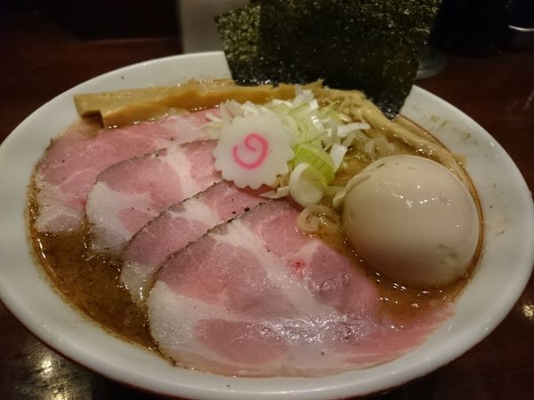 「特製煮干し中華そば」@煮干中華そば 鈴蘭 新宿店の写真
