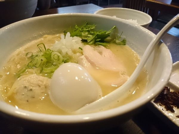 「味玉鶏SOBA塩」@らーめん 銀杏 亀有店の写真