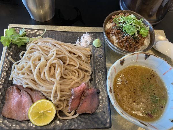「限定 牛骨白湯つけ麺+牛ミンチ追飯 1400+150」@麺屋さすけ 本店の写真