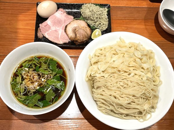 「＜本日の限定＞ 特製煮干水の淡麗つけ麺 大盛」@麺屋 真心の写真
