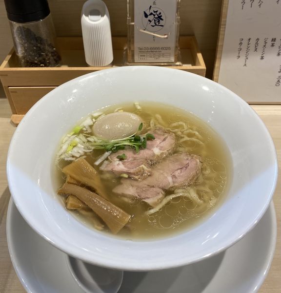 「塩そば￥880 ＆ 味玉￥100」@麺匠 燈の写真