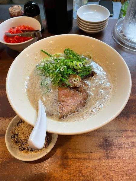 「博多豚骨ラーメン」@幸心堂の写真