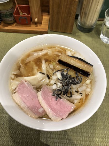「鴨ワンタン麺」@らーめん 鴨to葱の写真