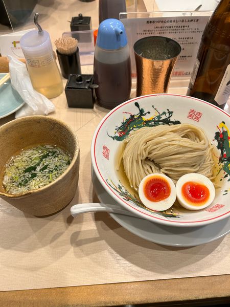 「鰹昆布水つけ麺＋味玉＋瓶ビール」@つけめん金龍の写真