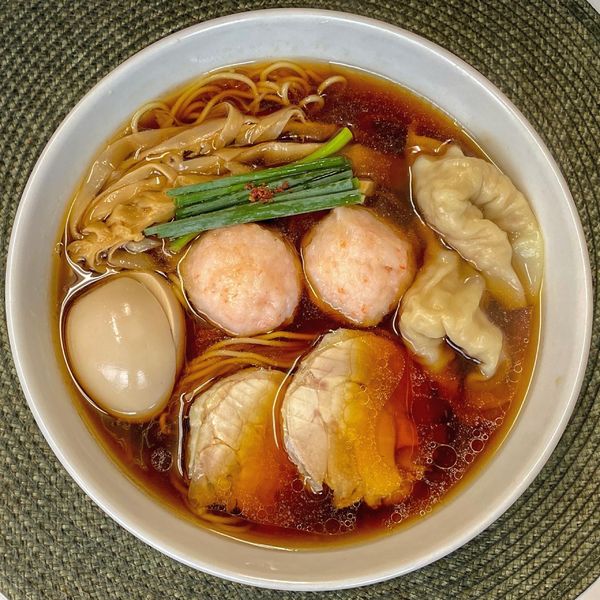 「特製醤油らぁ麺 ¥1,300」@麺や金時の写真